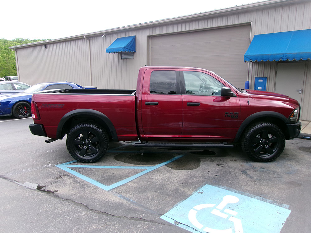 
								2020 RAM 1500 Classic Warlock Ex Cab full									