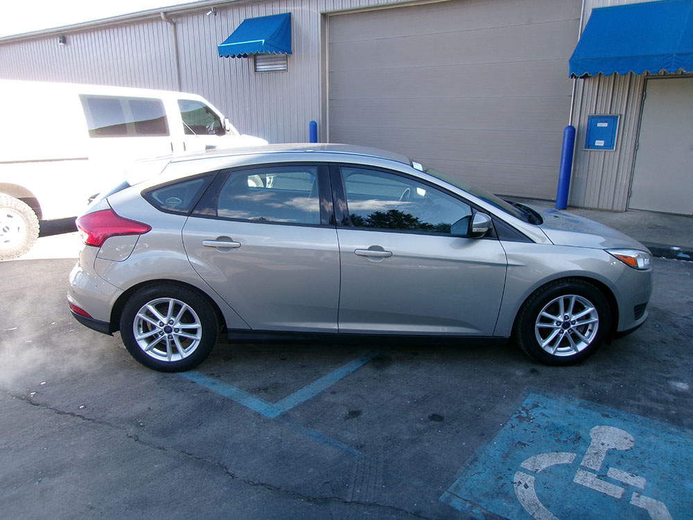 
								2016 Ford Focus SE full									