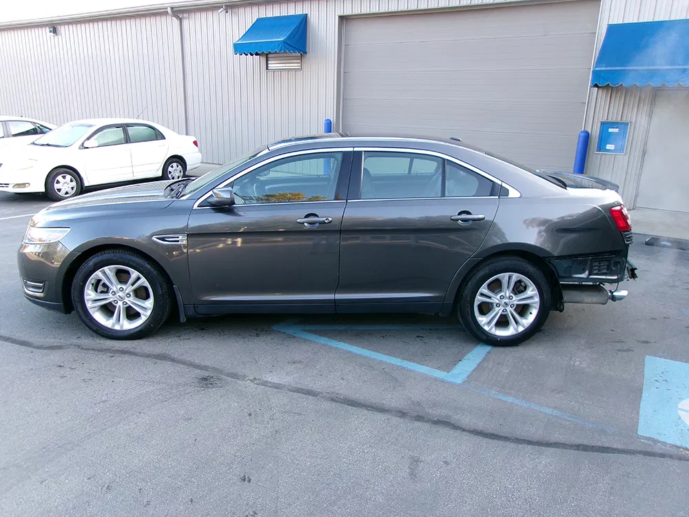 
								2018 Ford Taurus full									
