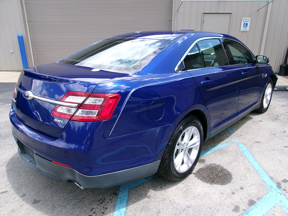 
								2014 Ford Taurus SEL full									