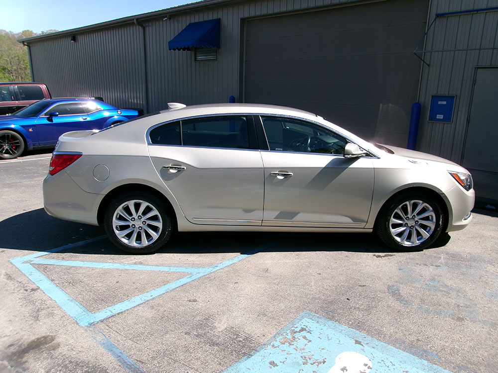 
								2015 Buick LaCrosse Leather full									