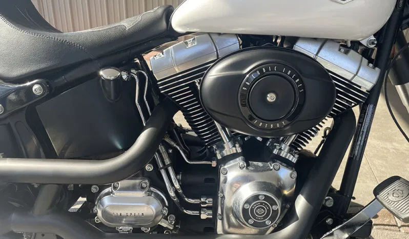 
								2011 Harley Davidson Fatboy Lo FLSTFB full									