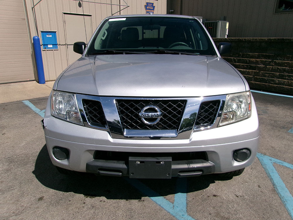 
								NISSAN FRONTIER SV CREW CAB full									