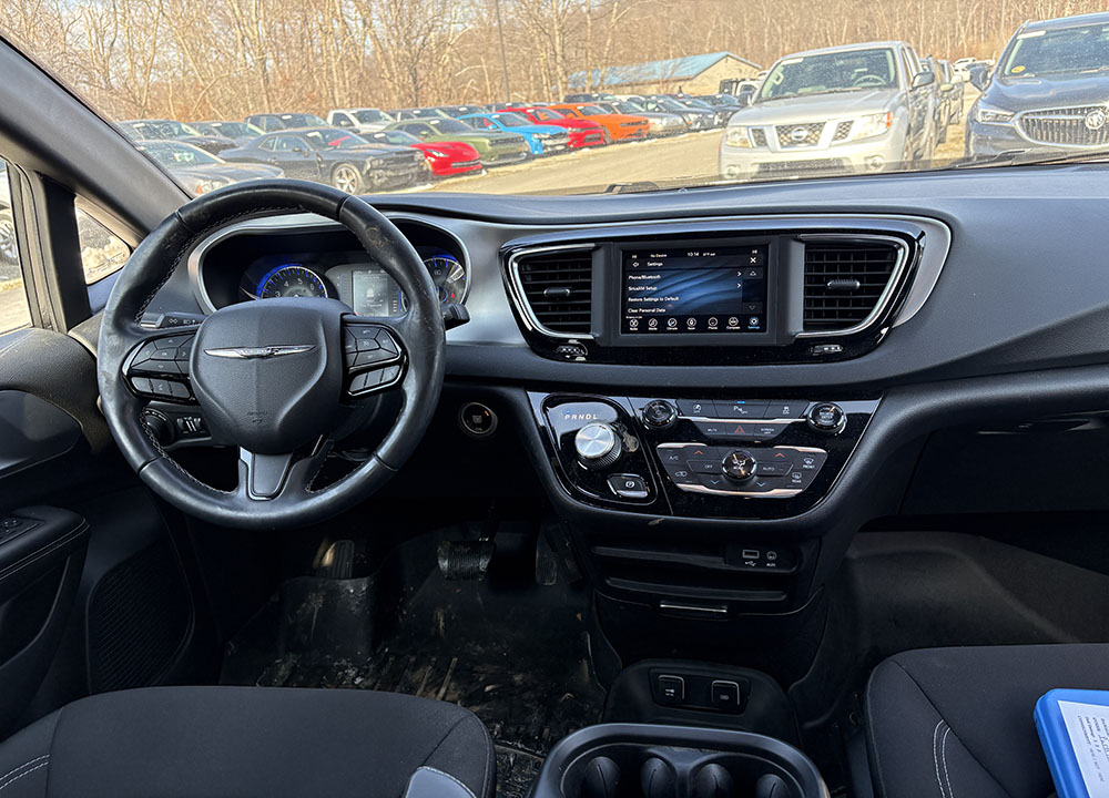 
								CHRYSLER PACIFICA TOURING PLUS full									