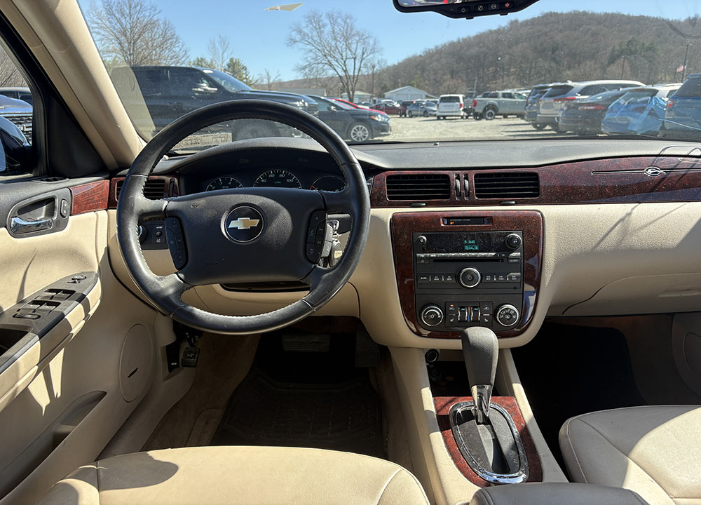 
								CHEVROLET IMPALA LTZ full									