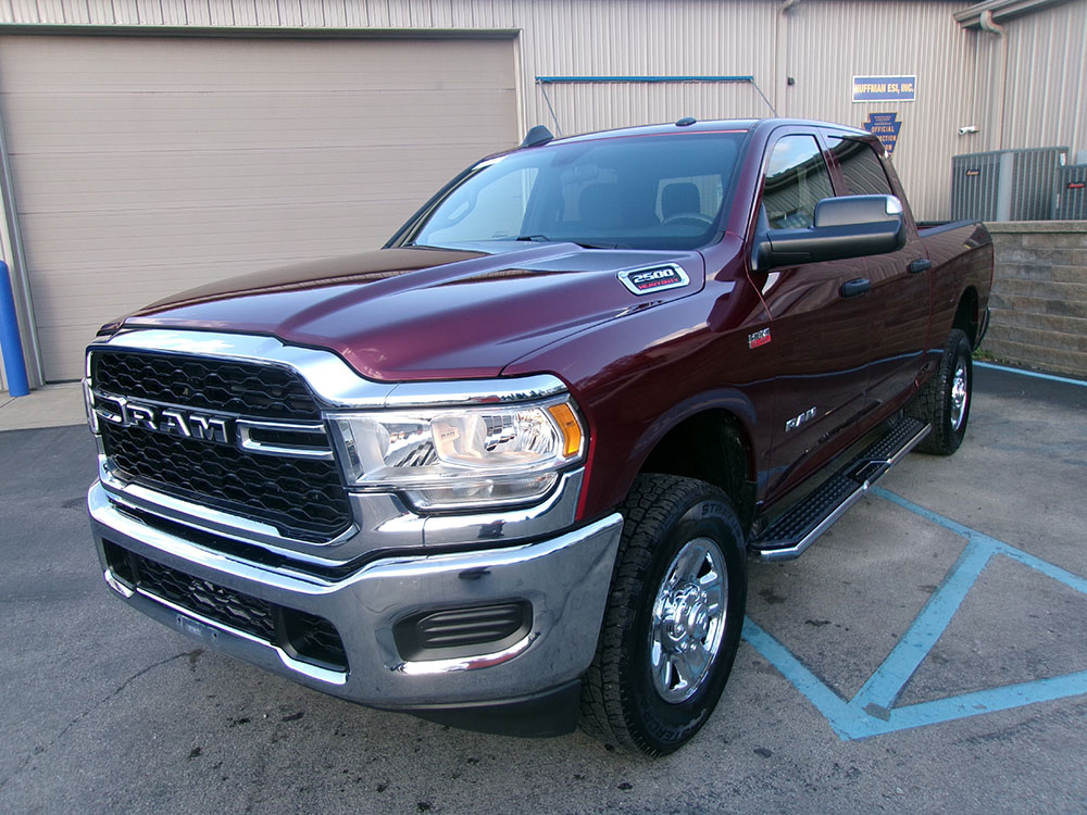 
								RAM 2500 TRADESMAN CREW CAB full									