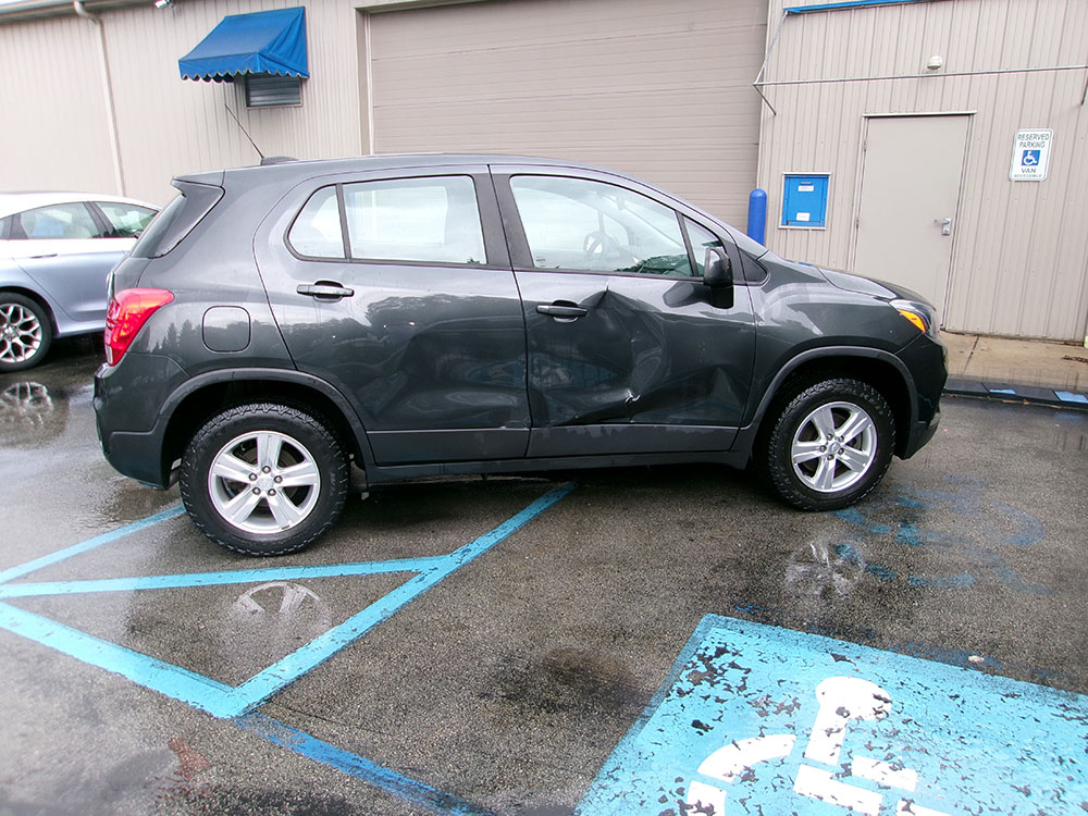 
								2019 Chevrolet Trax LS full									