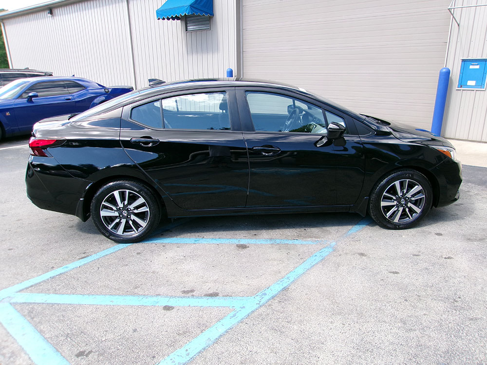 
								2021 Nissan Versa SV full									