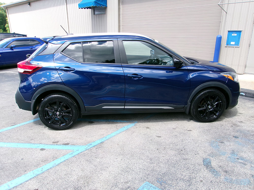 
								2020 Nissan Kicks SR full									