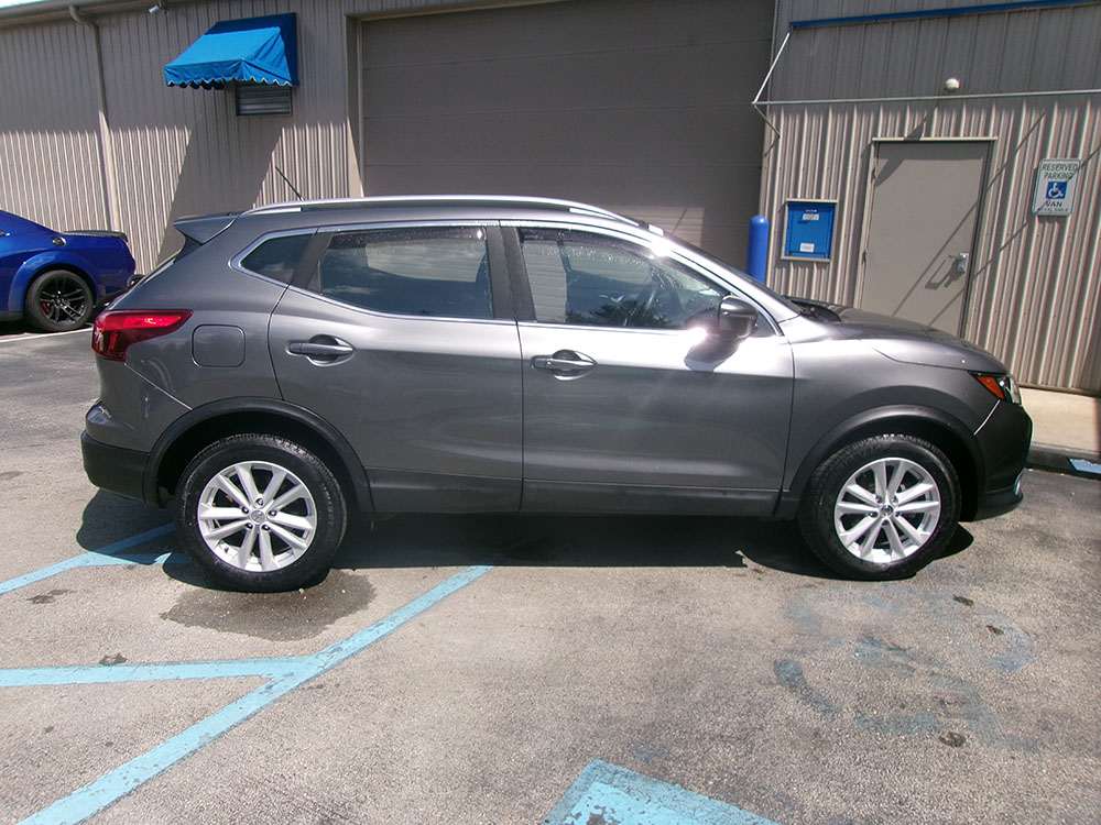 
								NISSAN ROGUE SPORT full									