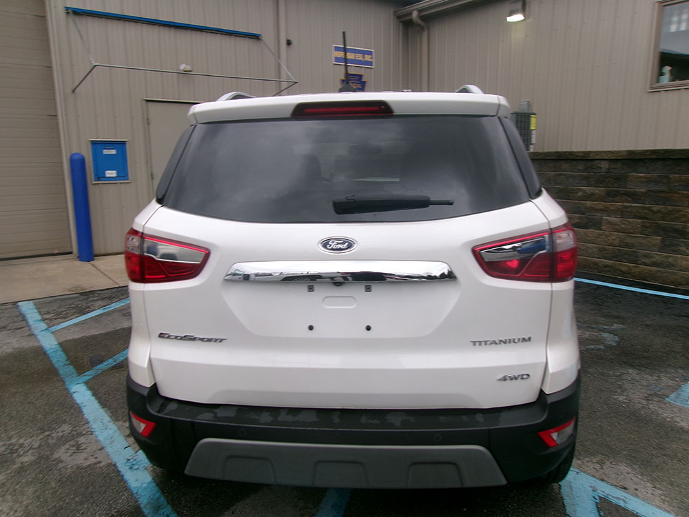 
								FORD ECOSPORT TITANIUM full									