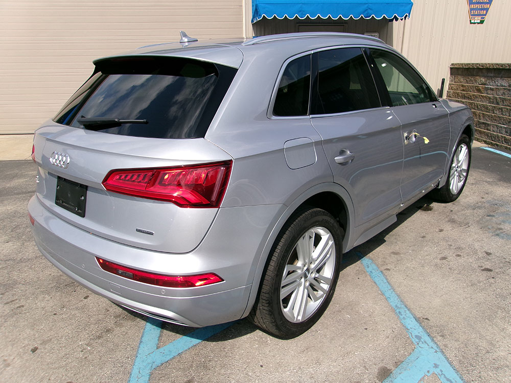 
								2020 Audi Q5 Premium Plus full									