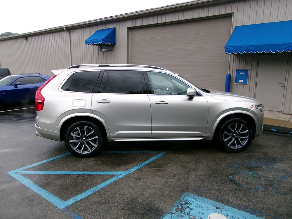 
								2018 Volvo XC90 T5 full									