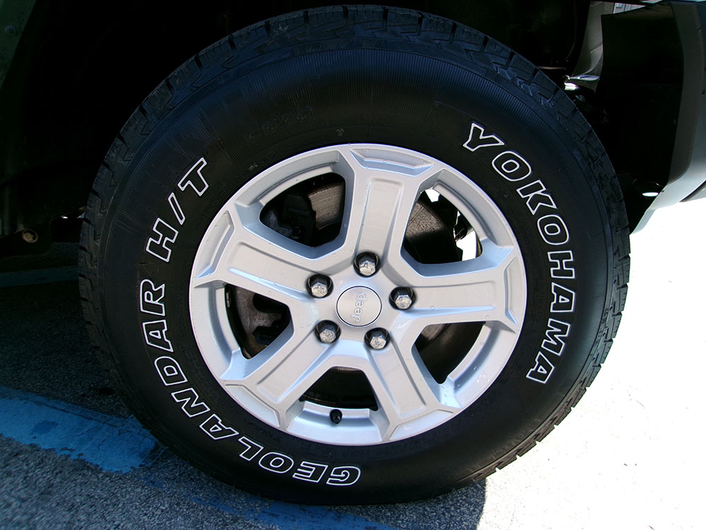 
								JEEP WRANGLER SPORT S full									