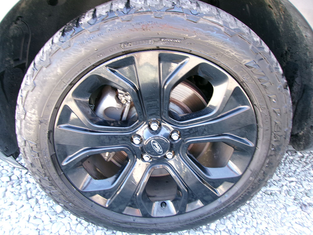 
								2019 Ford Explorer Sport full									