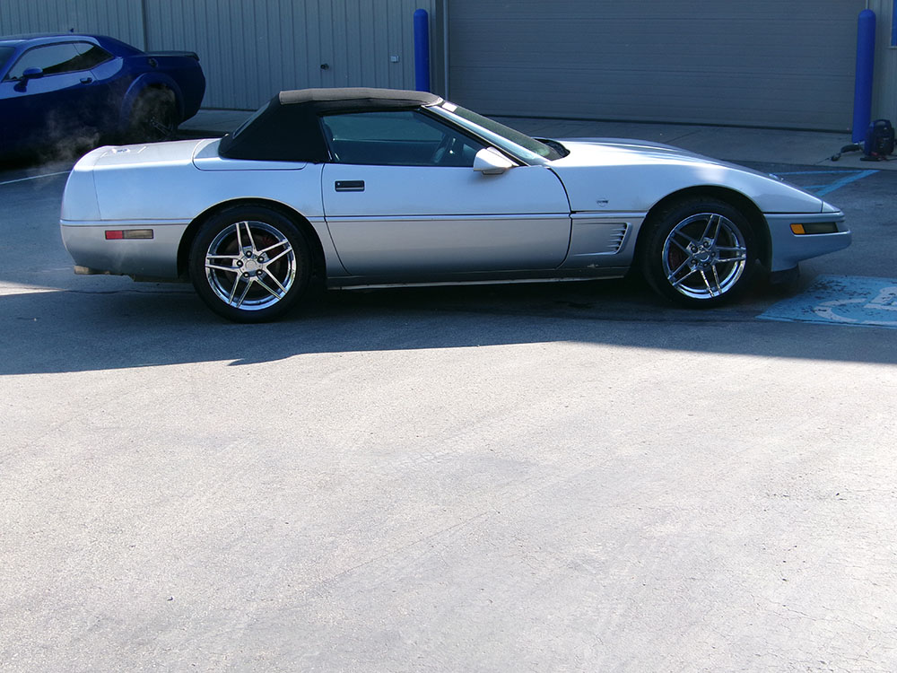 
								1996 Chevrolet Corvette full									