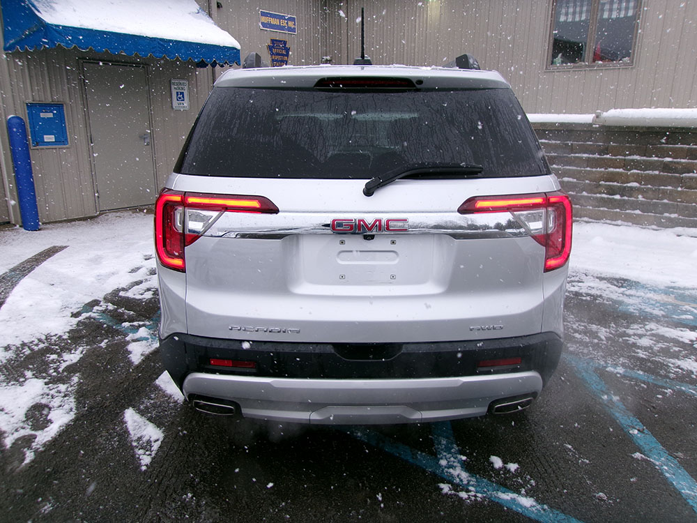 
								2020 GMC Acadia SLE full									