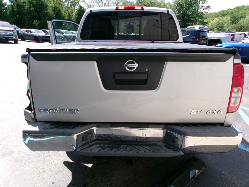 
								NISSAN FRONTIER SV CREW CAB full									