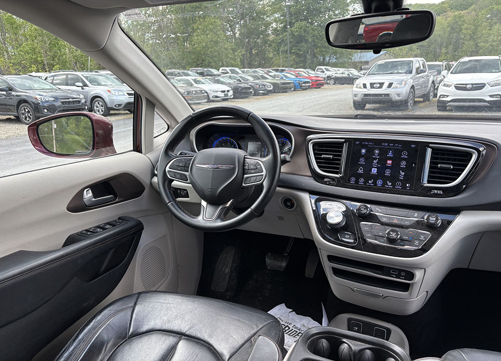 
								CHRYSLER PACIFICA TOURING L full									