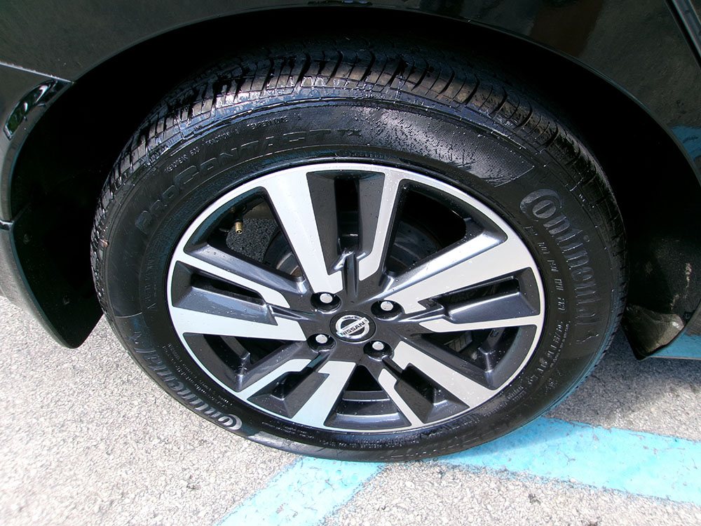 
								2021 Nissan Versa SV full									
