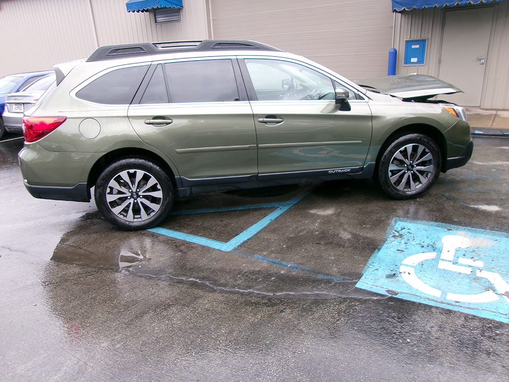 
								2017 Subaru Outback Limited full									