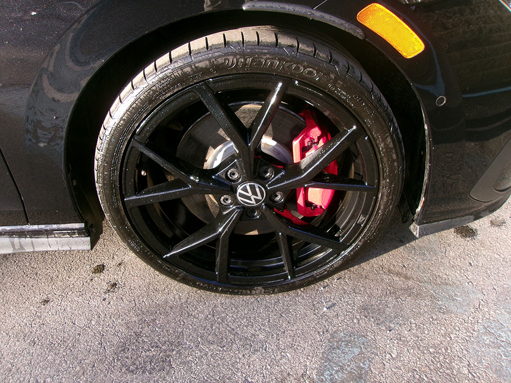 
								2024 Volkswagen Golf GTI Autobahn full									