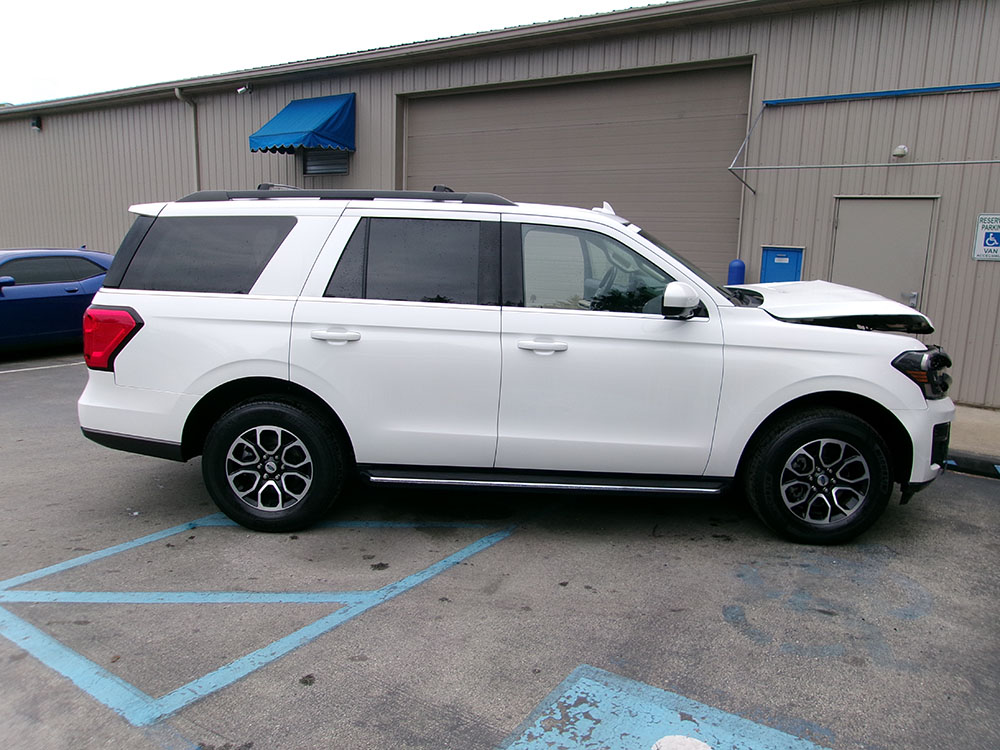 
								FORD EXPEDITION XLT full									