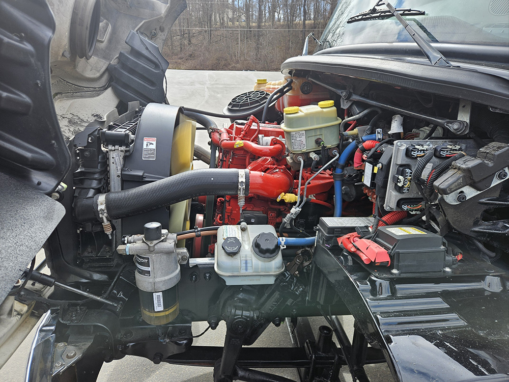 
								FREIGHTLINER M2-106 ROLLBACK full									