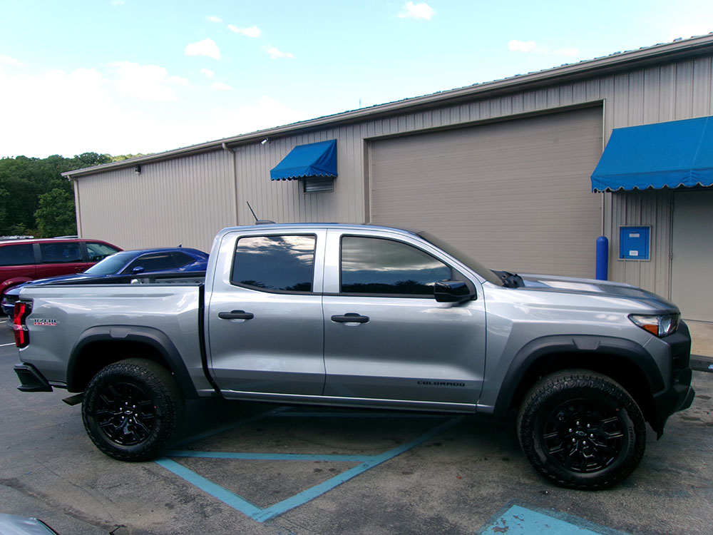 
								2023 Chevrolet Colorado Trail Boss Crew Cab full									