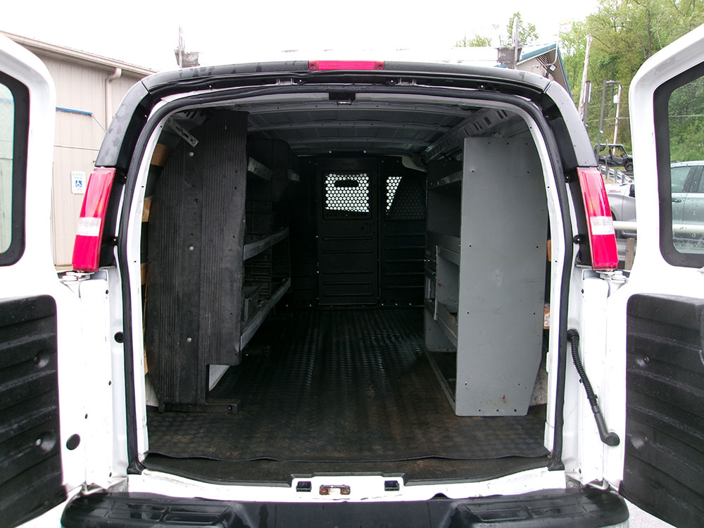 
								GMC SAVANA 2500 CARGO full									