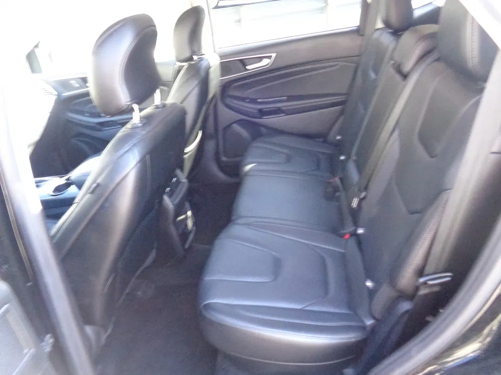 
								2015 Ford Edge Titanium full									