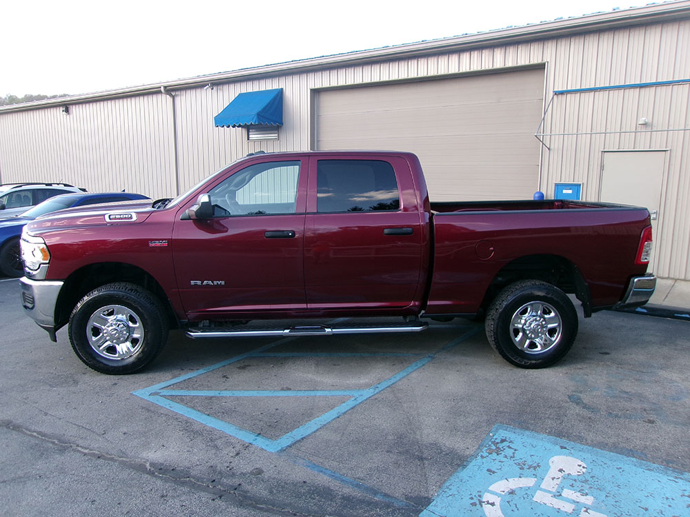 
								RAM 2500 TRADESMAN CREW CAB full									