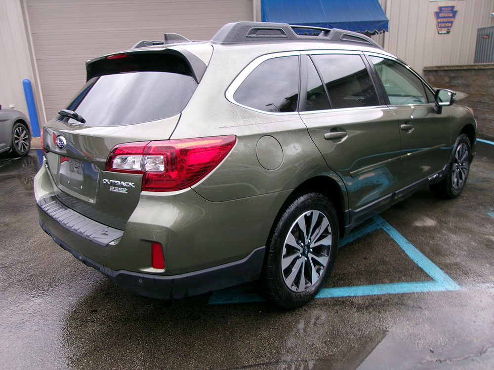 
								2017 Subaru Outback Limited full									