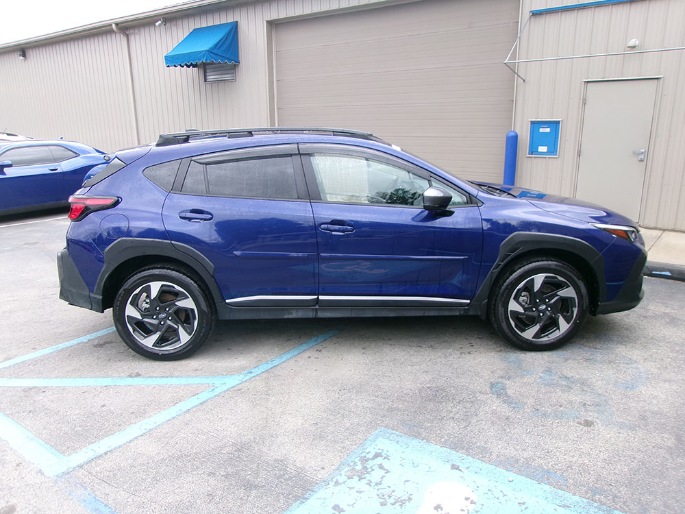 
								SUBARU CROSSTREK LIMITED full									