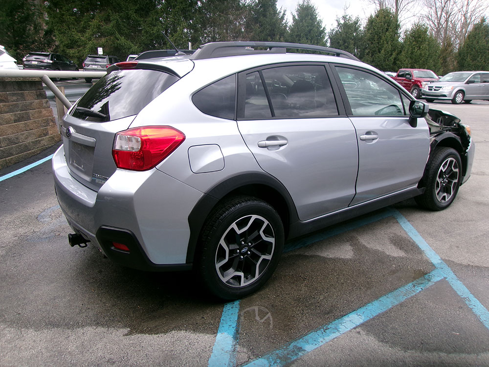 
								2016 Subaru Crosstrek Premium full									