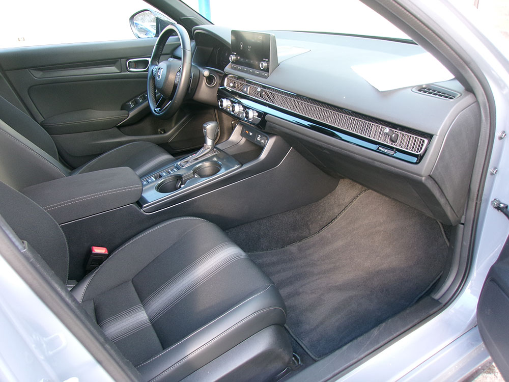 
								2024 Honda Civic Sport full									