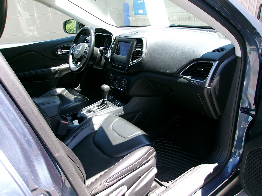 
								2019 Jeep Cherokee Latitude Plus full									