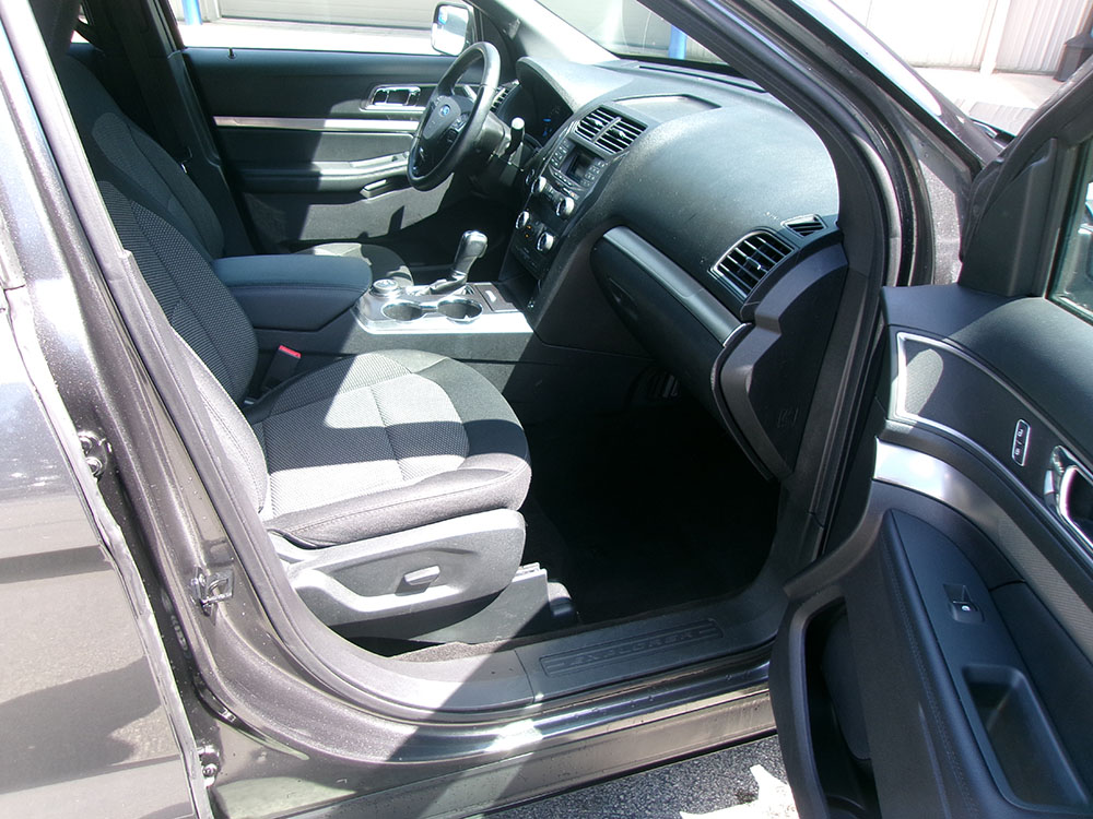 
								2019 Ford Explorer XLT full									