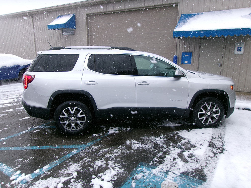 
								2020 GMC Acadia SLE full									