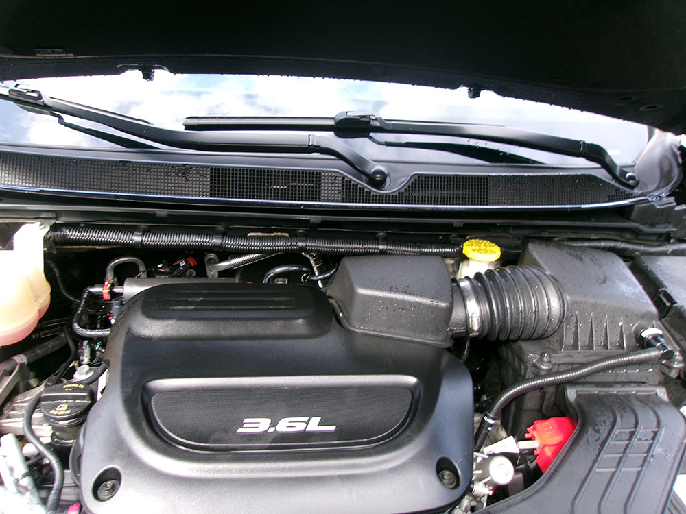 
								CHRYSLER PACIFICA TOURING PLUS full									