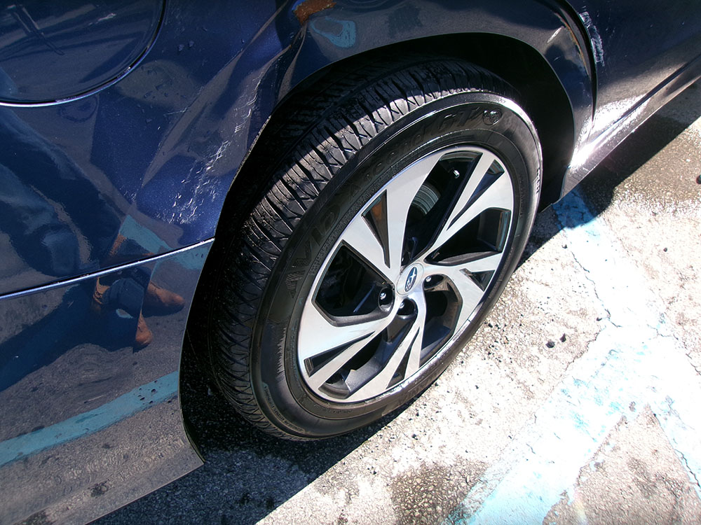 
								SUBARU LEGACY PREMIUM full									