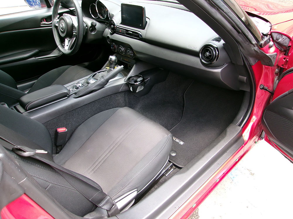 
								2021 Mazda MX-5 Miata Sport full									