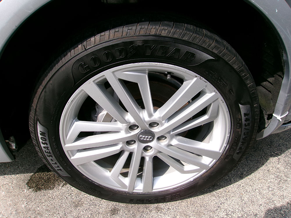 
								2020 Audi Q5 Premium Plus full									