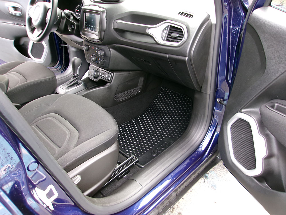 
								2021 Jeep Renegade Latitude full									