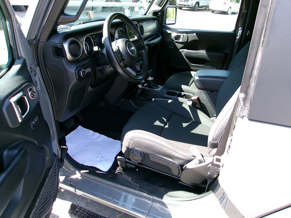 
								JEEP WRANGLER SPORT S full									