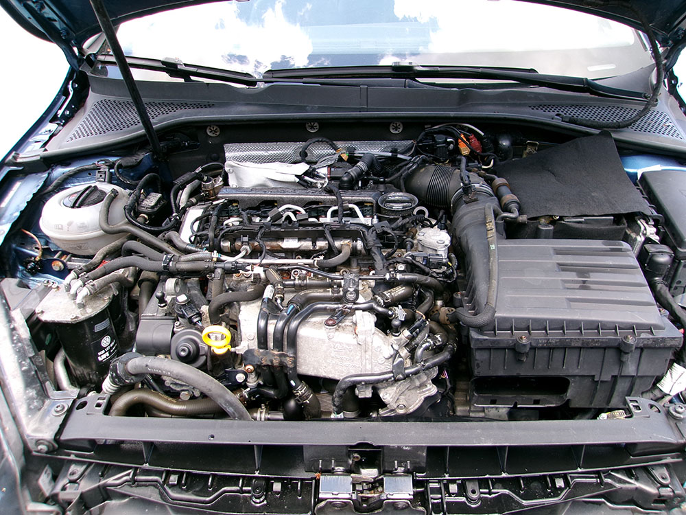 
								2015 Volkswagen Golf TDI SE full									