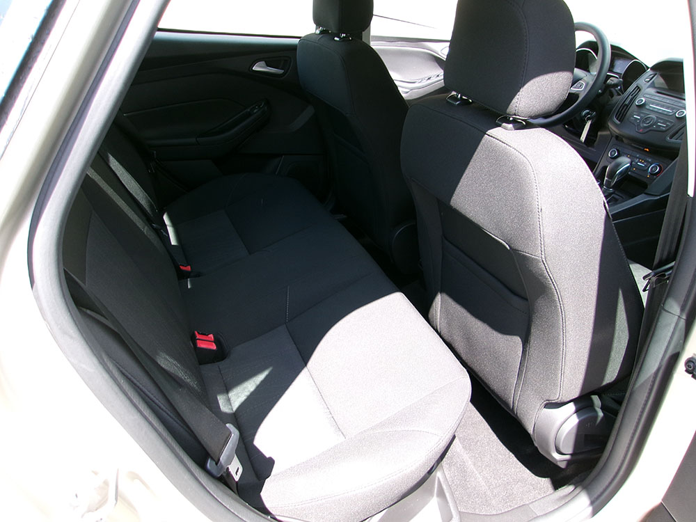 
								2017 Ford Focus SE full									