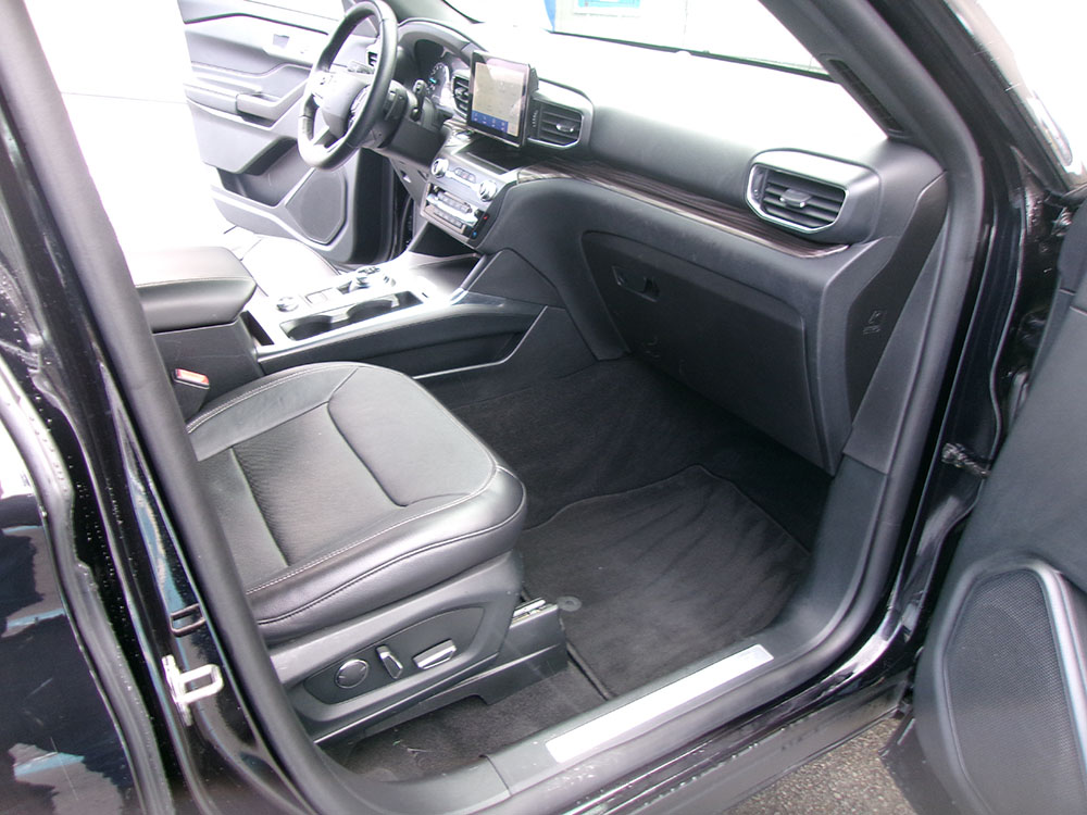 
								FORD EXPLORER LIMITED full									