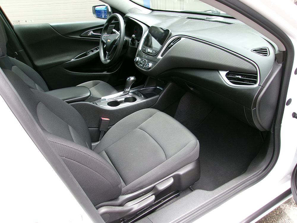 
								2020 Chevrolet Malibu LS Fleet full									