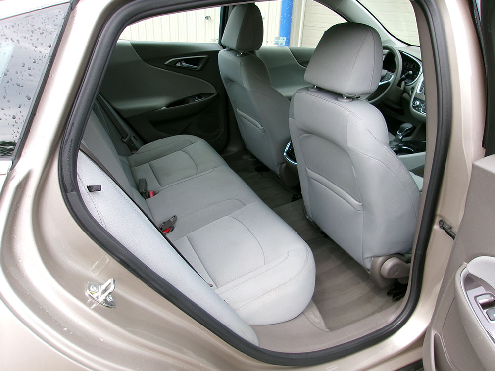 
								2022 Chevrolet Malibu LT full									